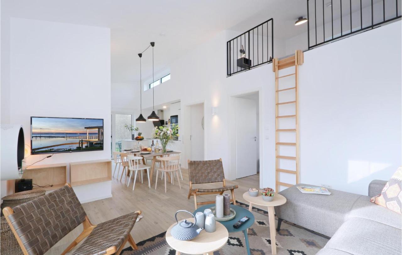 Cozy Home In Lembruch-Duemmer See With Wifi Екстериор снимка