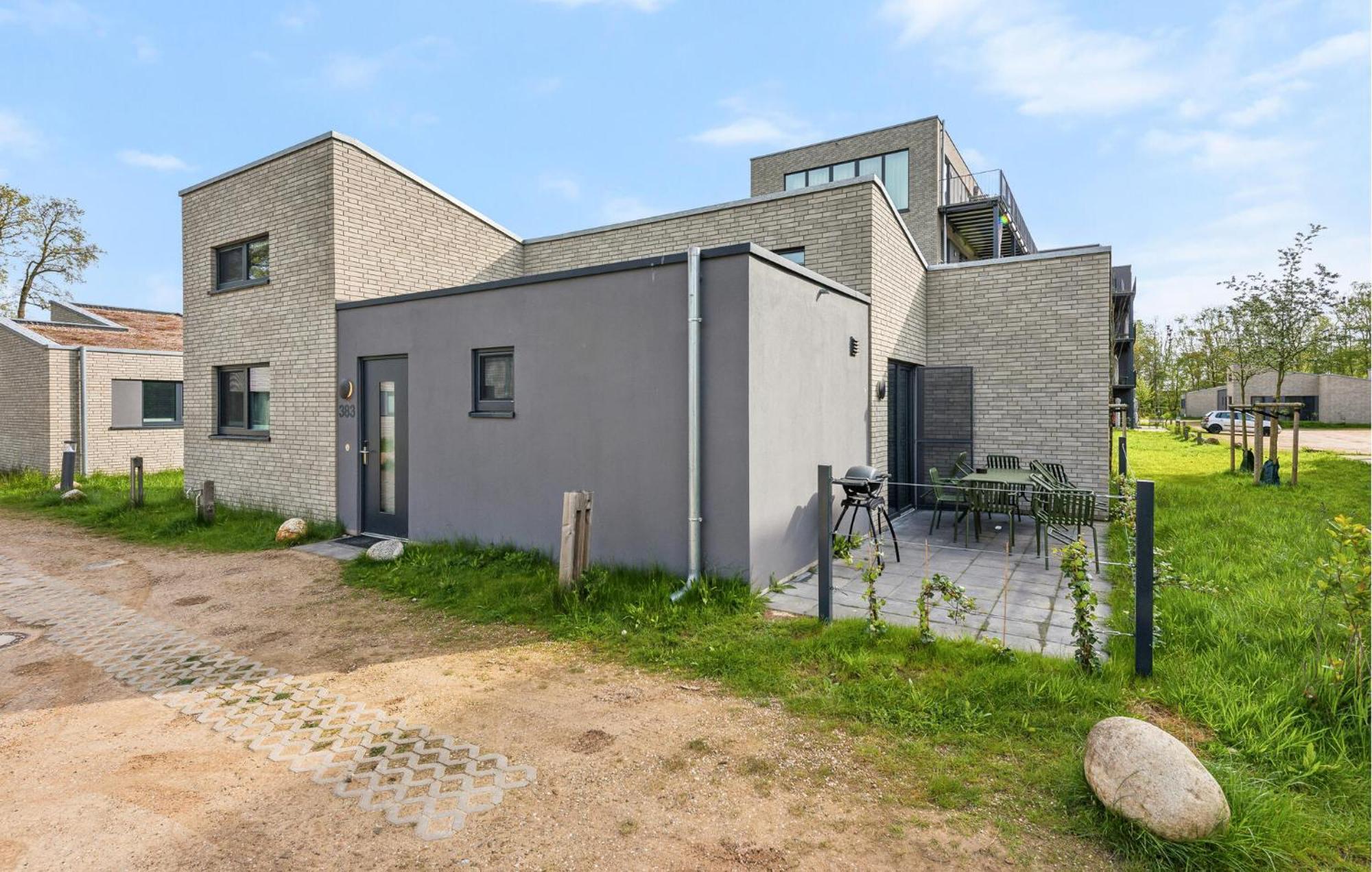 Cozy Home In Lembruch-Duemmer See With Wifi Екстериор снимка